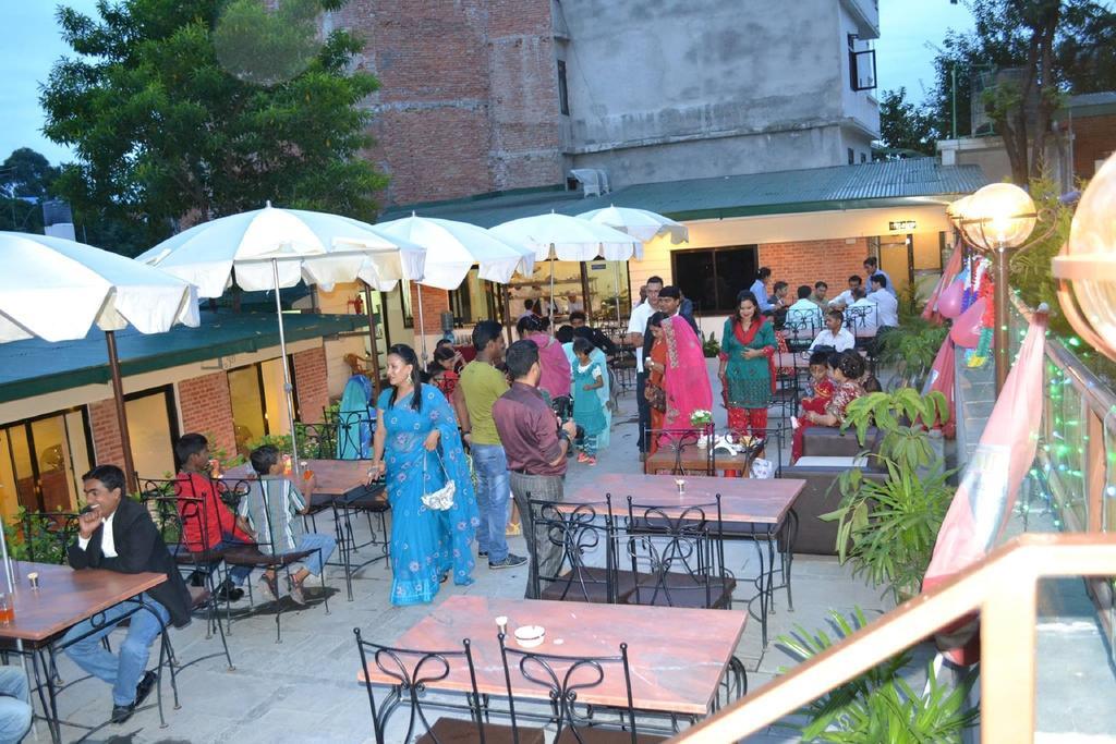Aryal International Hotel Kathmandu Esterno foto
