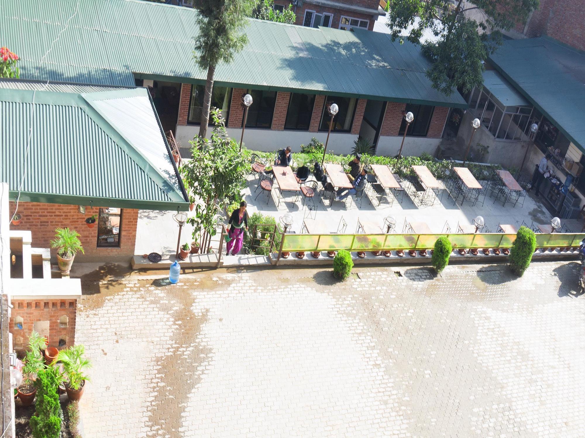 Aryal International Hotel Kathmandu Esterno foto