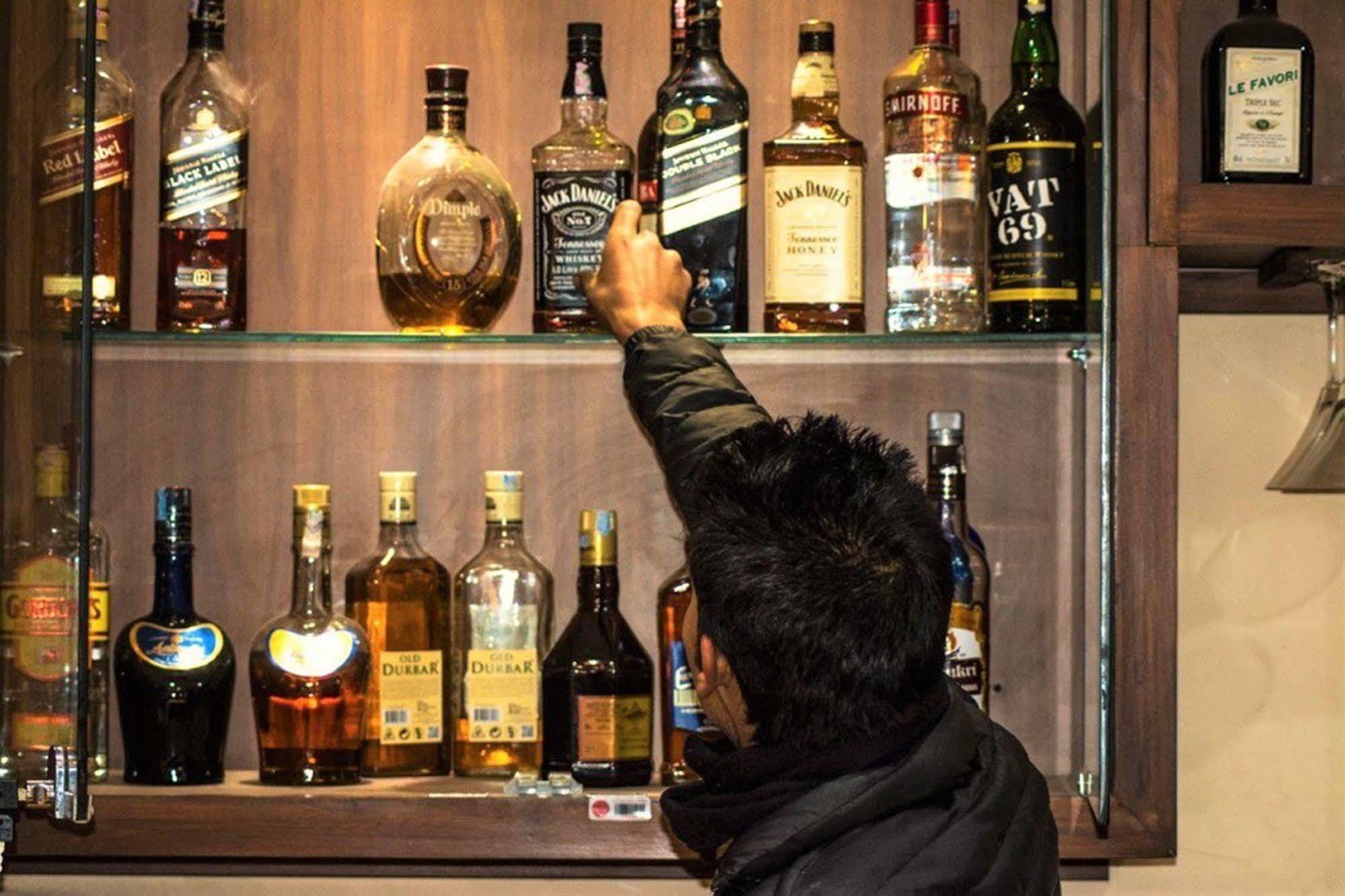 Aryal International Hotel Kathmandu Esterno foto